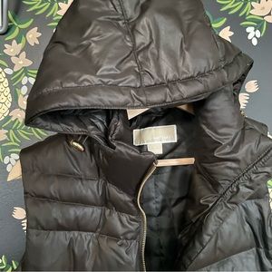 Michael Kors Quilted hooded puffer vest